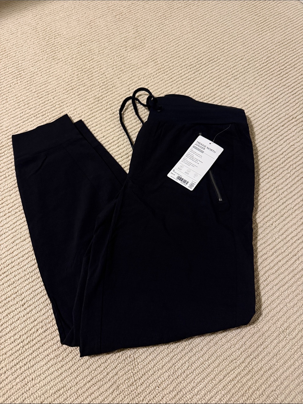 Athleta Trekkie North Jogger Black sz 4